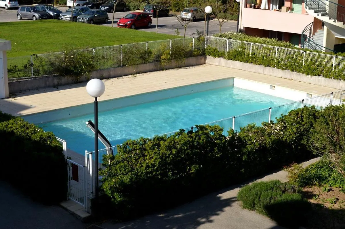 Studio - Terrasse Avec Piscine Et Parking Aix-en-Provence 0*,